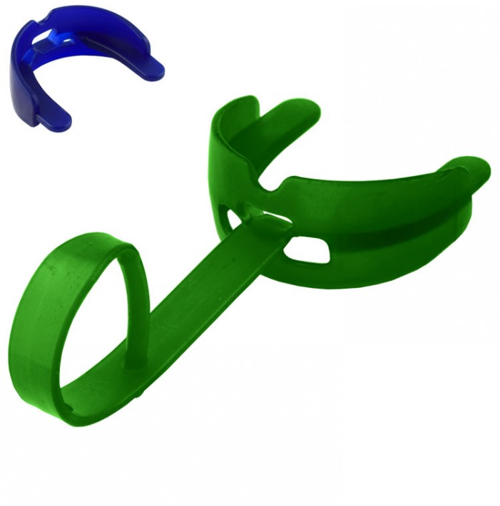 Ultima mouth guard with strap green